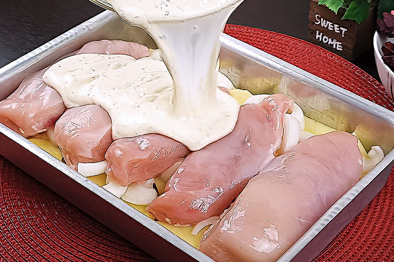 Frango com Batatas ao Molho no Forno